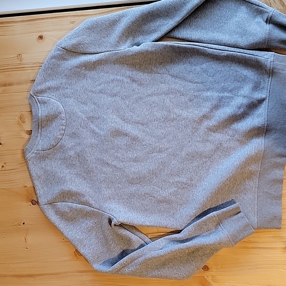 Calvin Klein Crewneck - Picture 3 of 3